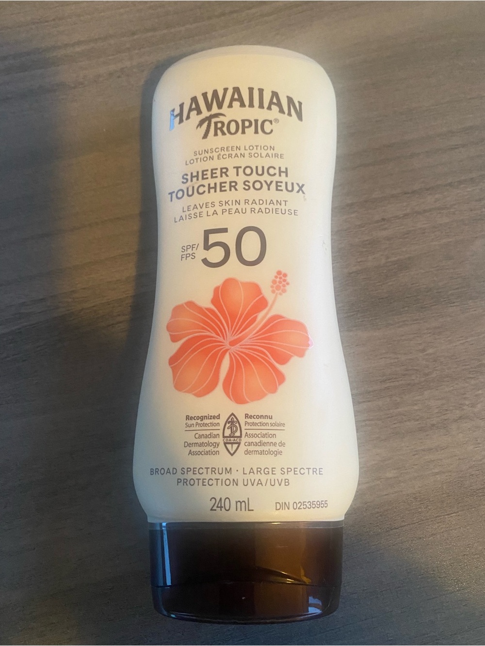 Hawaiian Tropic Sheer Touch SPF 50 Sunscreen Lotion - White with Orange Accent